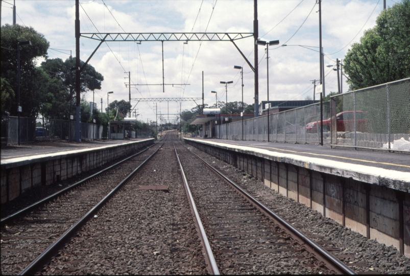 128424: Reservoir lookng towards Melbourne