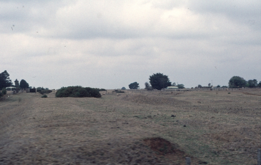 128493: Waubra looking towards Ballarat from end of track