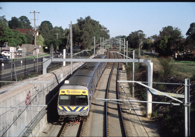 128517: Boronia Down Suburban 3-car Connex Comeng