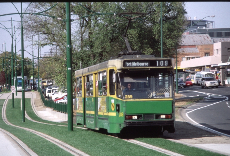 128562: Whitehorse Road at Nelson Road (down side), Up A2 289