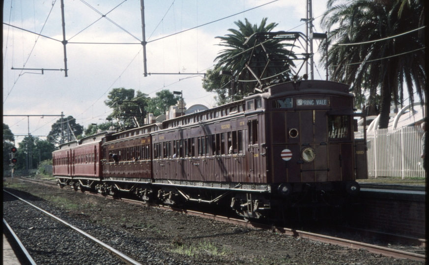 128694: Essendon 7012 Up Elecrail E Train 107 M 137 M