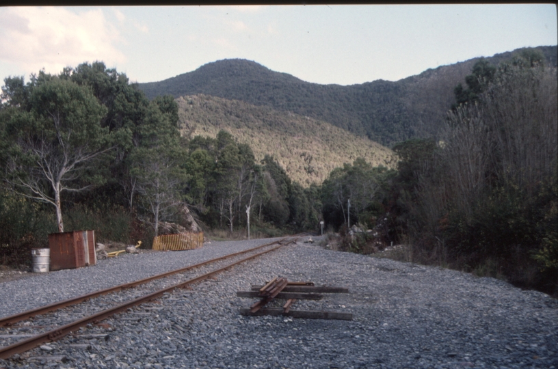 128810: Hall's Creek Quarry Siding looking towards Regatta Point