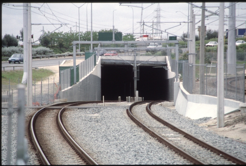 128961: Claisebrook looking towards Midland from Midland platform