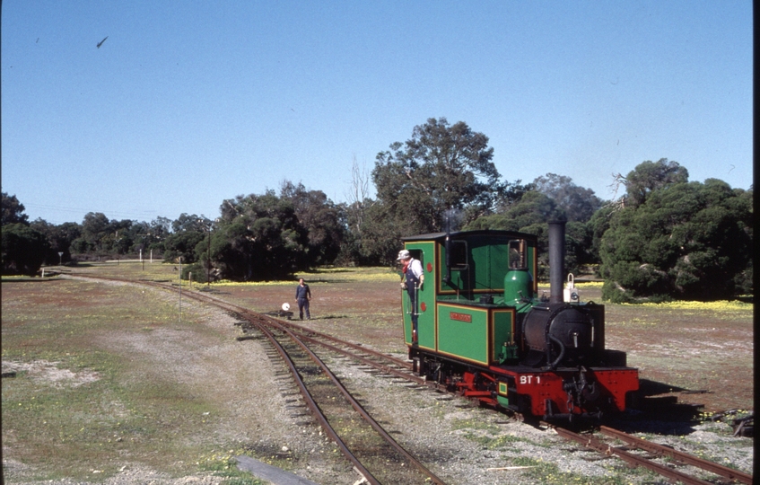 129055: Whiteman Park Kangaroo Flats BT 1 running round AREA Special