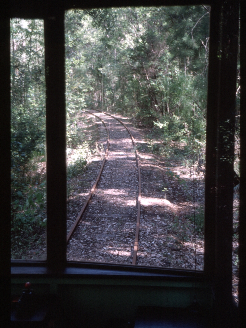 129075: Twin Karris looking South from Tram no 1