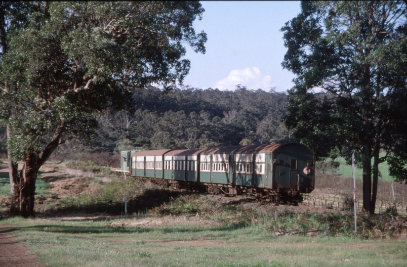 129094: Collins Siding (down side), km 163 Up AREA Special Y 1115