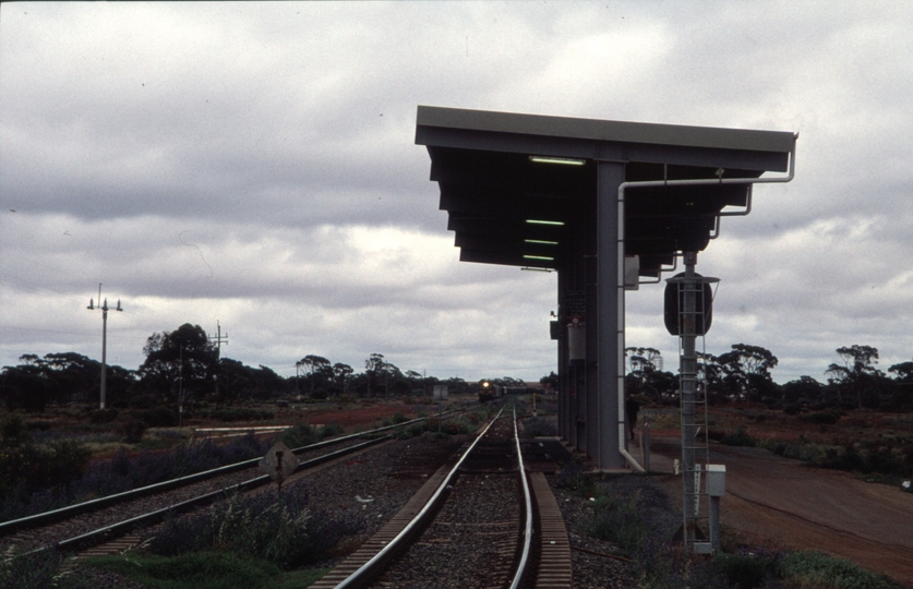 129153: Parkeston Eastbound SCT Train in distance