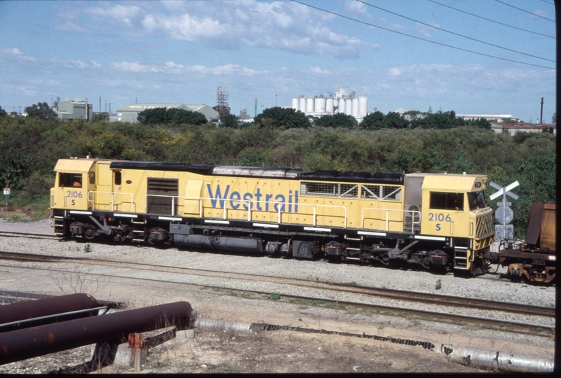 129220: Beard Street Overbridge Coal Empty from Western Power S 2106