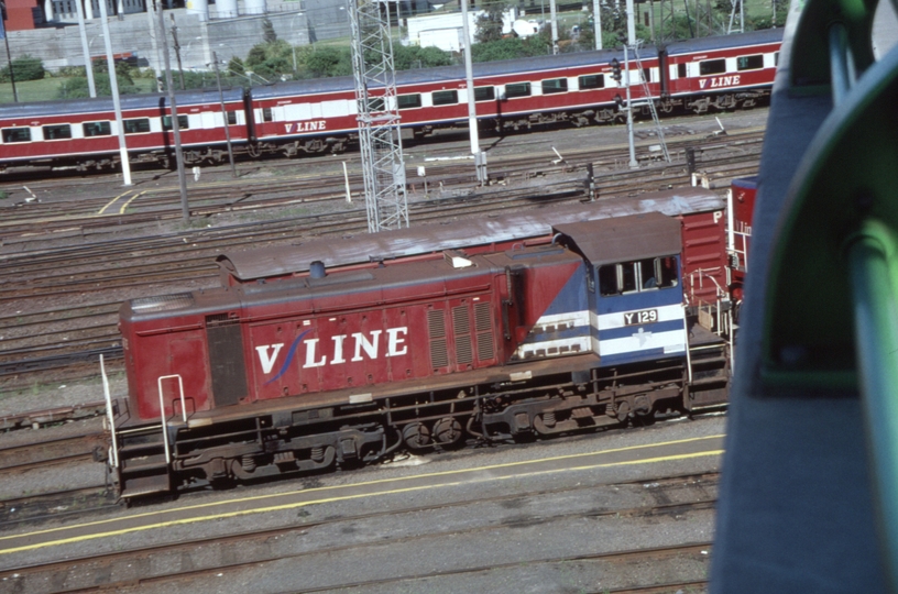 129253: Latrobe Street Bridge Stabled Shunter Y 129