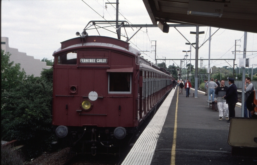 129344: Canterbury 7262 Up Elecrail Special 381 M trailing