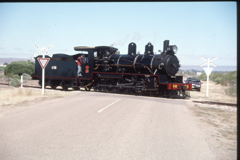 129369: Stirling North NM 25 running round