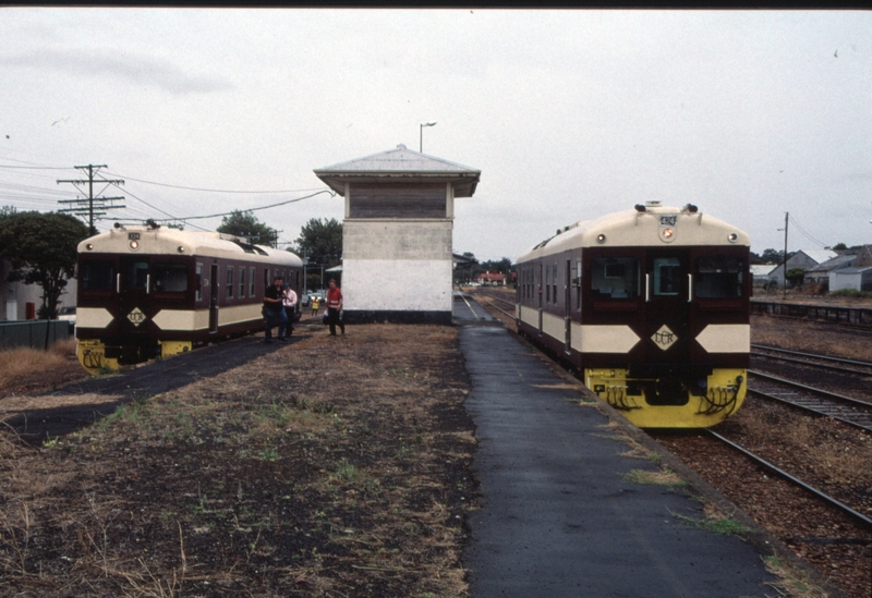 129498: Mount Gambier RTA Special to Snuggery 334 RTA Special from Murrawa 424