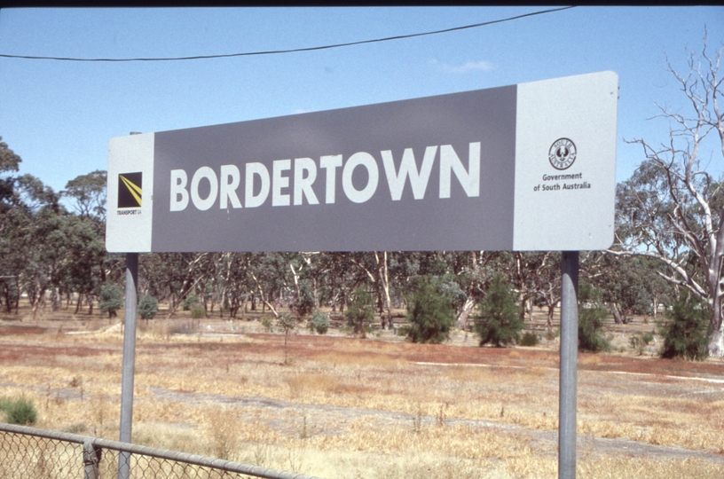 129525: Bordertown