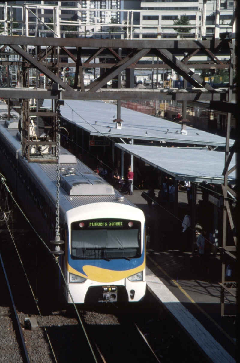 129546: Spencer Street Suburban to Flinders Street 6-car Siemens