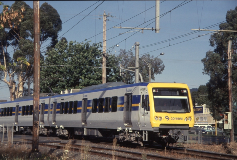 129624: Mooroolbark Suburban to Melbourne 908 M leading