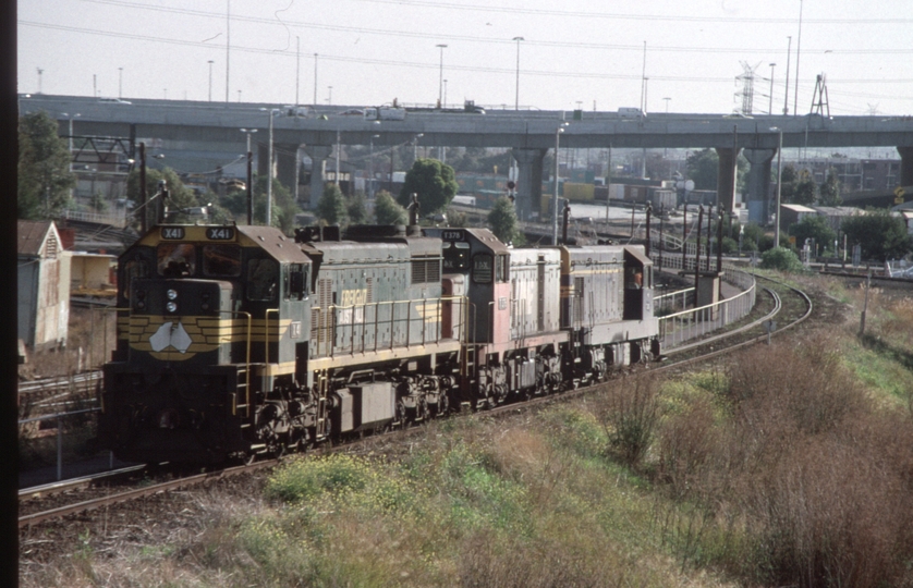 129764: Main Line opposite Southern Short Haul Raulroad Yard Locomotives for Maryvale Superfreighter T 320 T 378 X 41