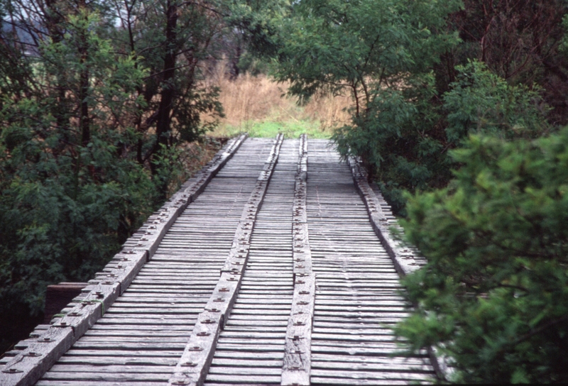 129779: Cowwarr (down side), near Cross Street looking towards Traralgon