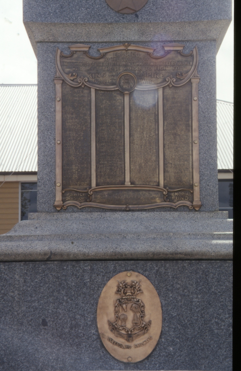 129886: Ipsworks Works War Memorial