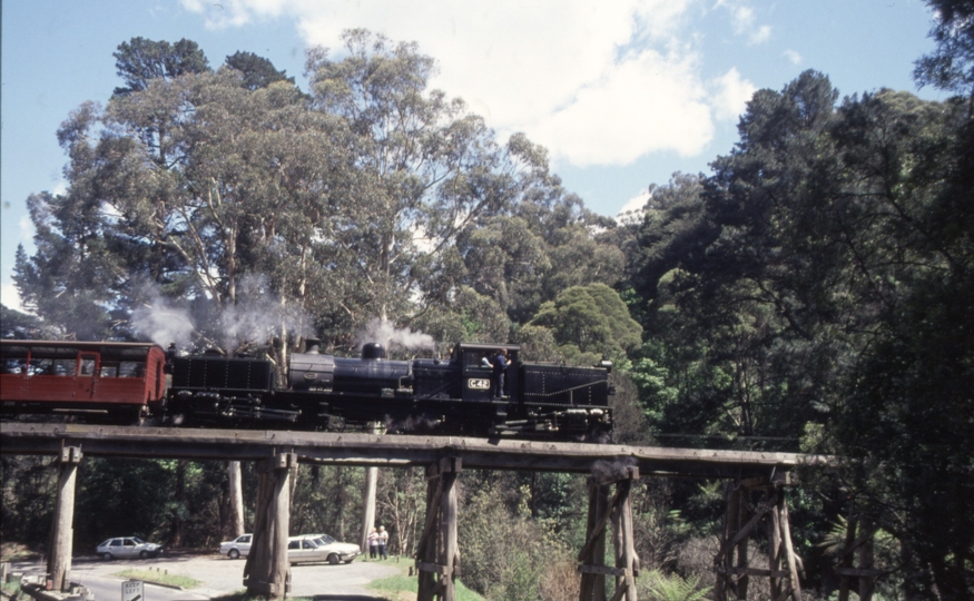 130092: Bridge No 5 Monbulk Creek Trestle Up Empty Cars G 42