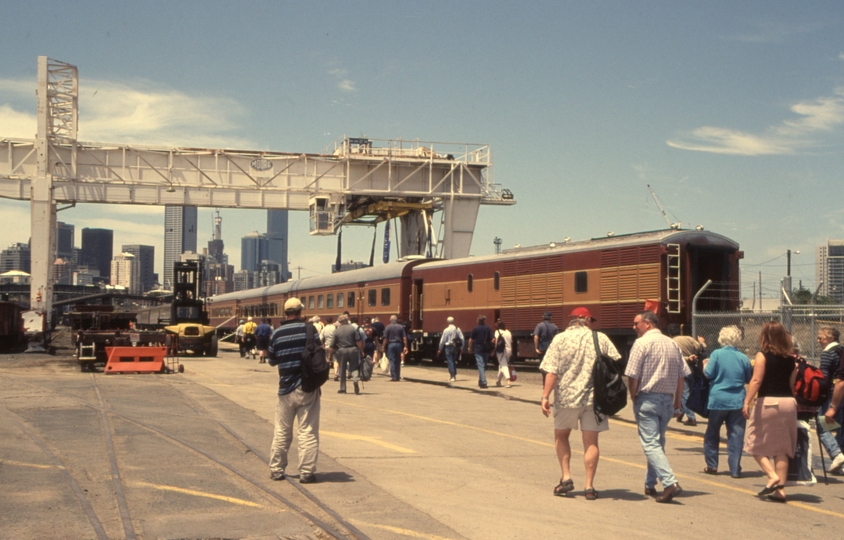 130214: North Melbourne Creek Siding 'Ozback Explorer'