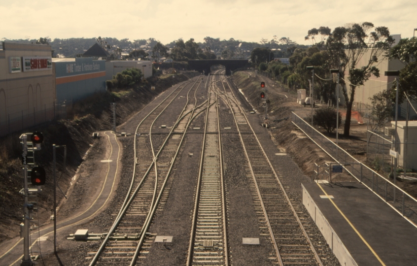 130426: Sunbury looking towards Bendigo from station footbridge