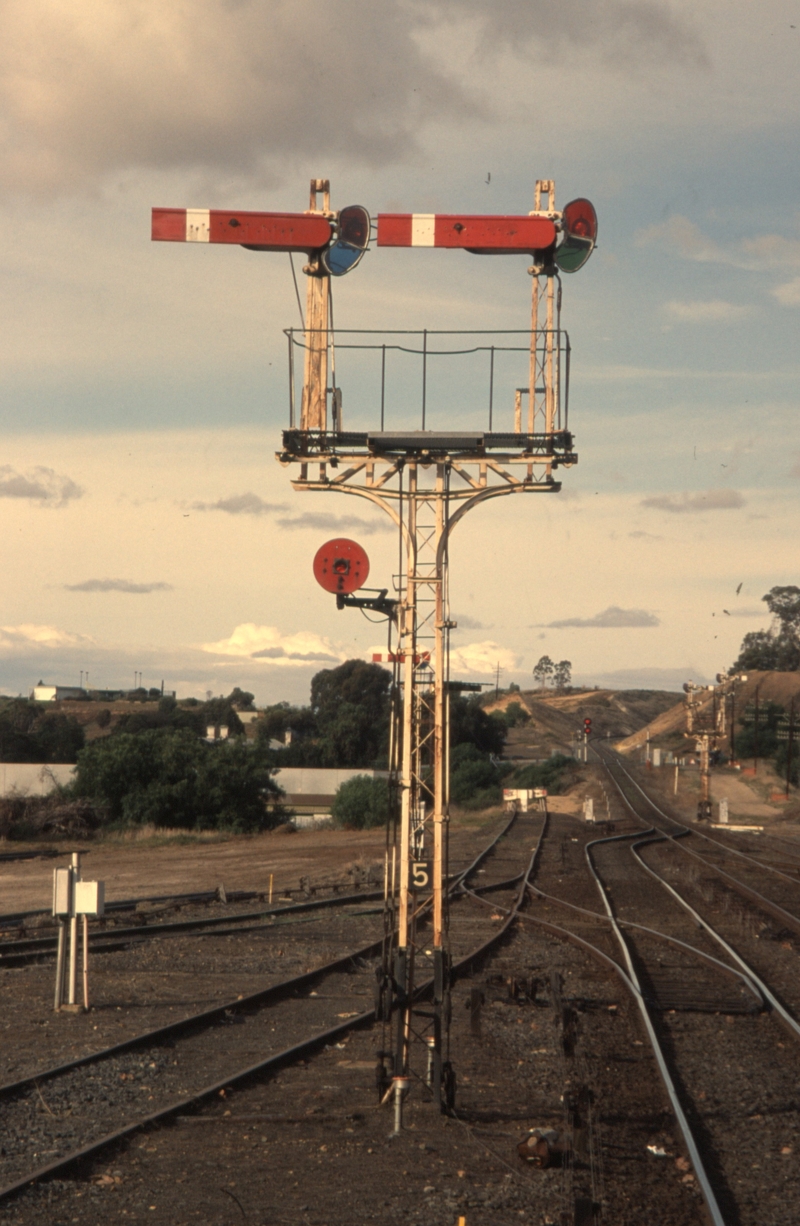 130449: Bacchus Marsh looking towards Melbourne