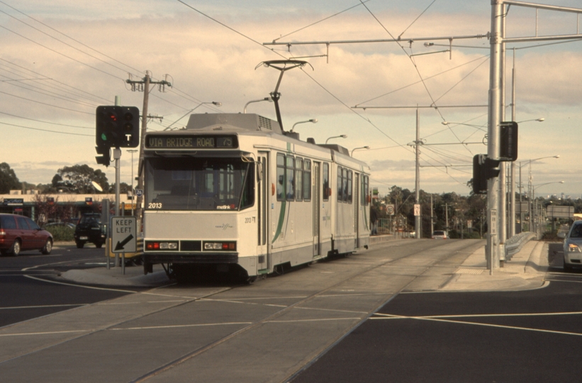 130487: Burwood Highway at Blackburn Road to City B2 2013