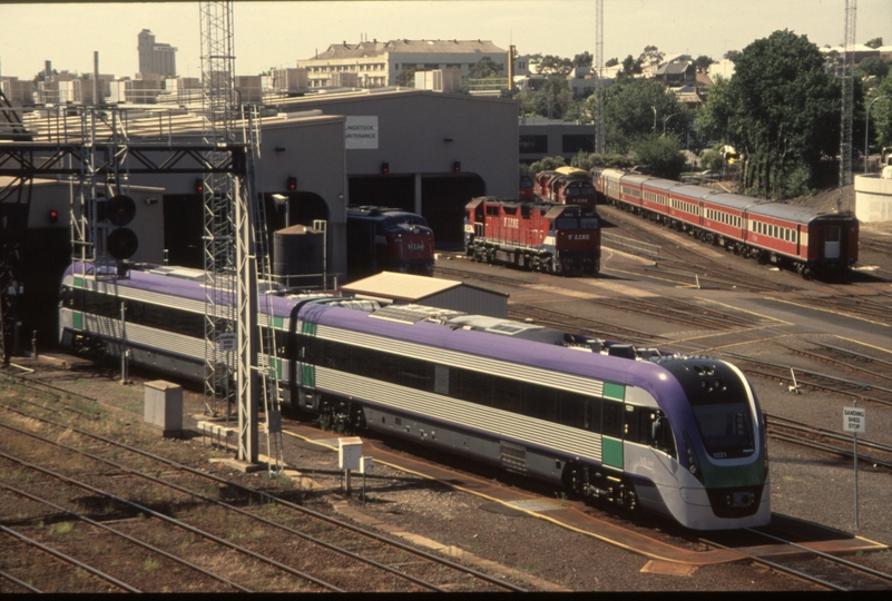 130624: Dudley Street Carriage Maintenance Depot 1121 1221 and N 453 and A 62 N453