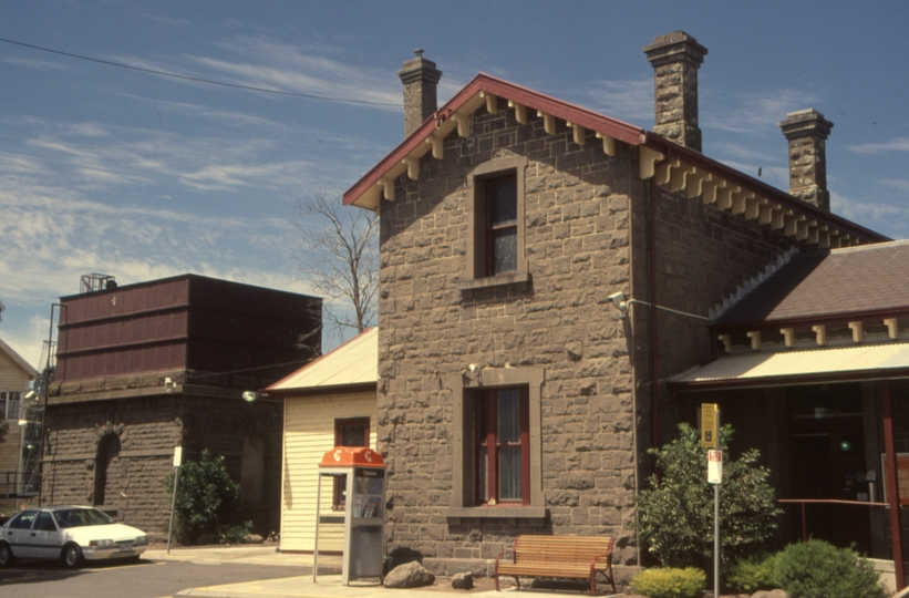 130654: Kyneton Up side station buildings street side