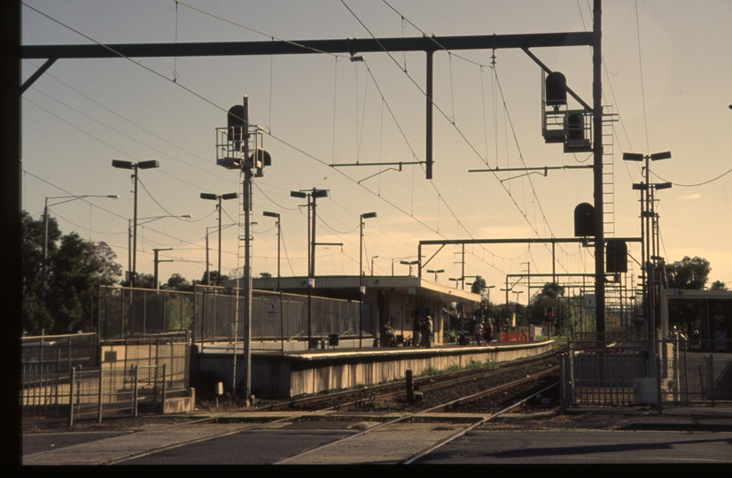 130933: Ormond looking North from North Road Level Crossing