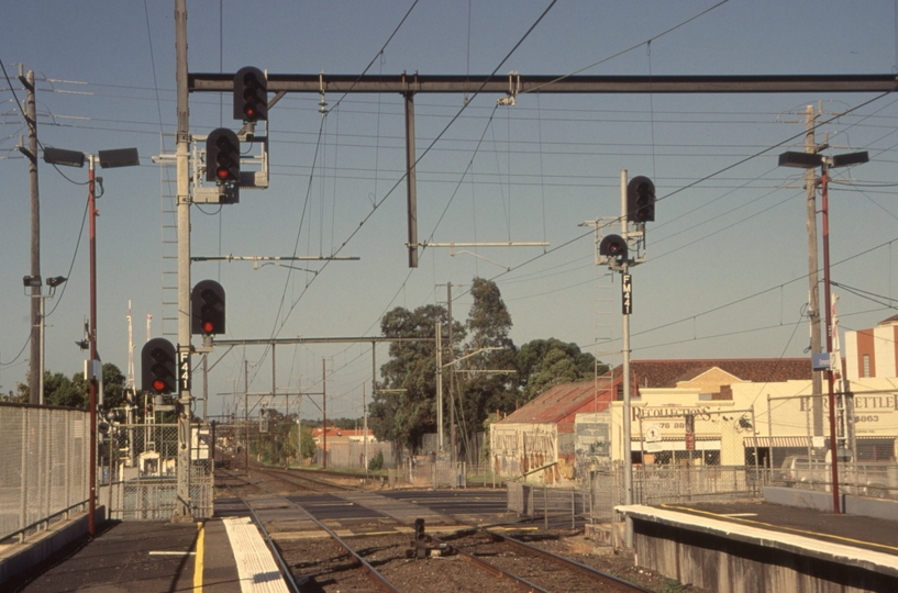 130936: Ormond looking South Signals F441 and FM441