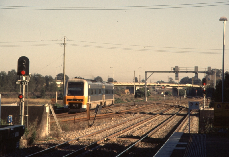 131119: Maitland Down Suburban to Singleton 2804 trailing