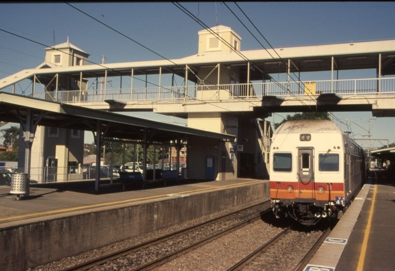 131120: Wyong 4-car Interurban to Sydney