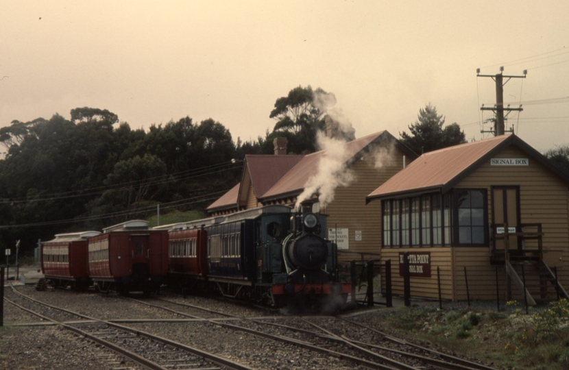 131287: Regatta Point Passenger to Queenstown Abt No 5