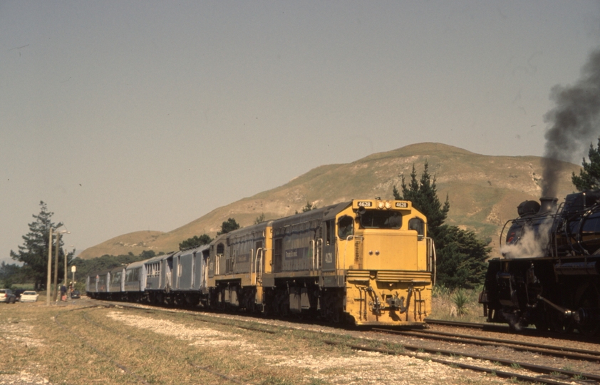 131397: Wharanui 'Tranz Coastal' to Picton DC 4628 DC 4761