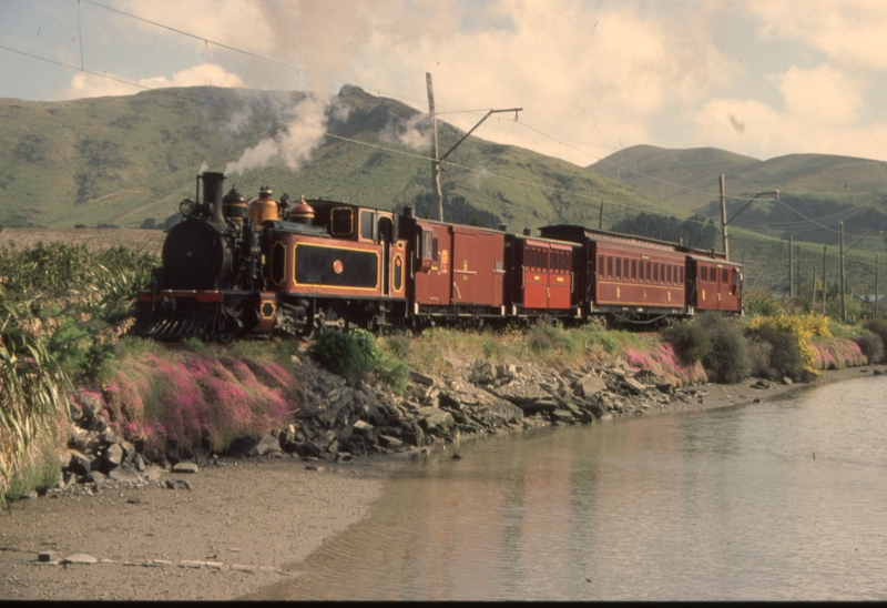 131499: Ferrymead Railway Photo stop Passenger to Ferrymead W 192