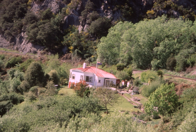 131623: Approaching Parera Taieri Gorge Railway former railway house looking North