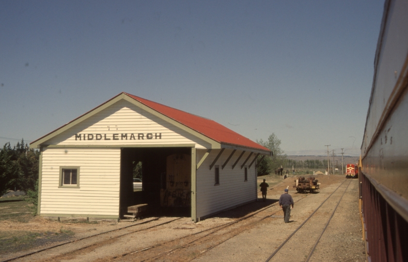 131646: Middlemarch Taieri Gorge Railway looking towards Wingatui