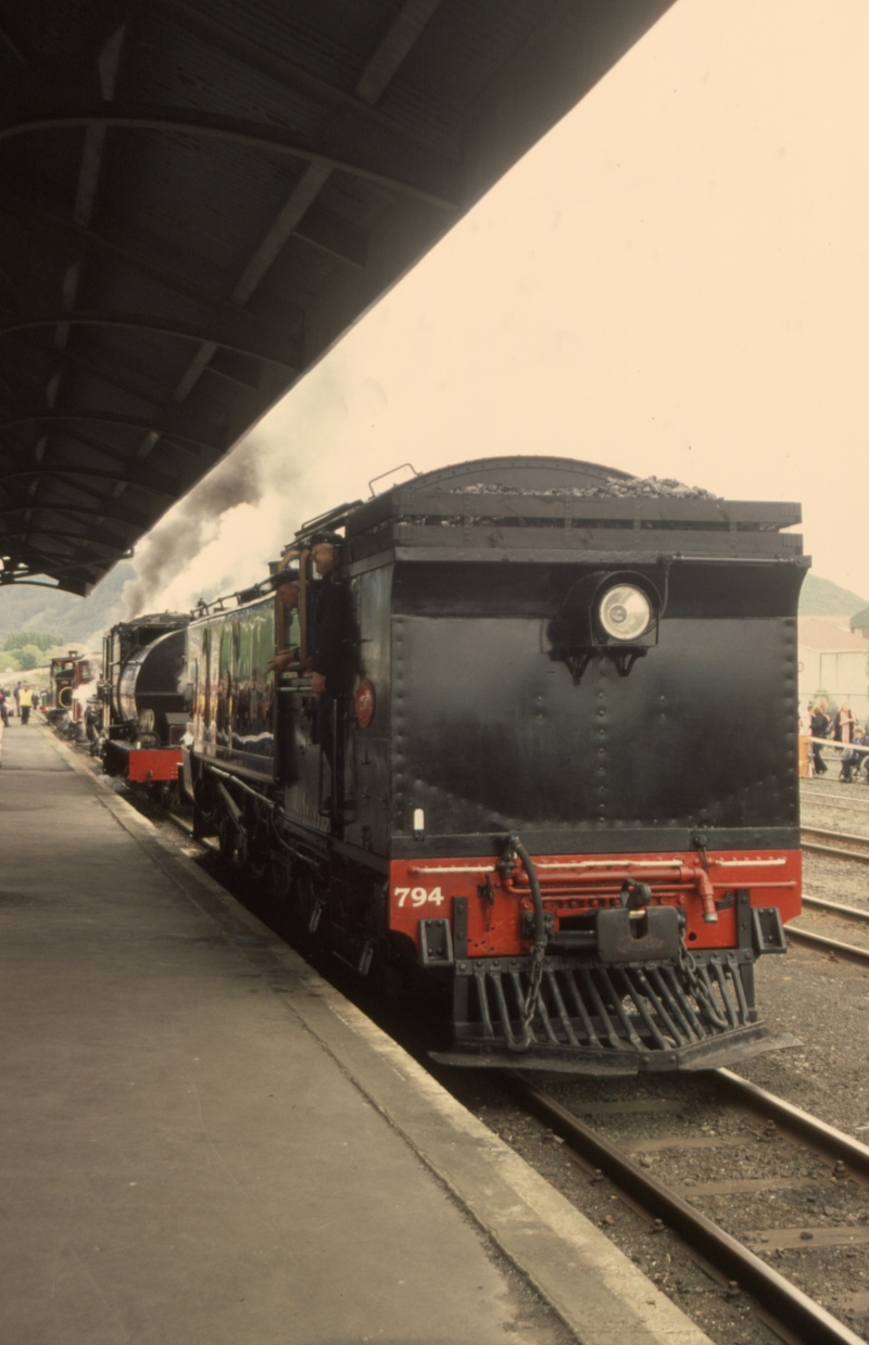 131694: Dunedin Centenary Parade Wab 794