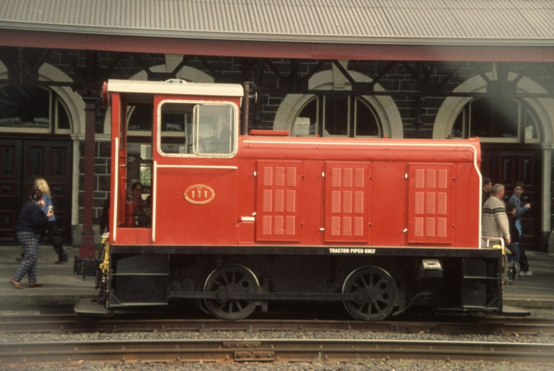 131705: Dunedin Centenary Parade Tr 111