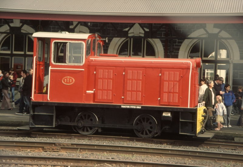 131706: Dunedin Centenary Parade Tr 111