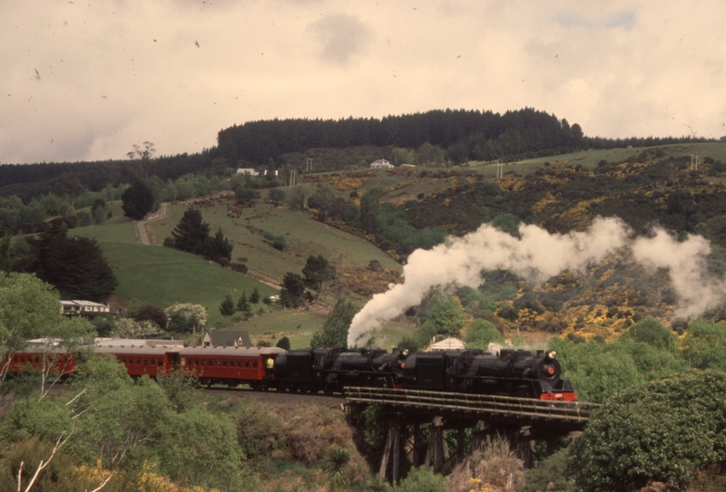 131759: km 348.7 SIMT Steam Incorporated Special to Oamaru Ja 1271 Jb 1236