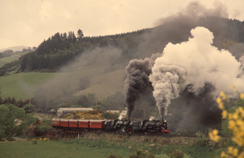 131760: km 348.7 SIMT Steam Incorporated Special to Oamaru Ja 1271 Jb 1236