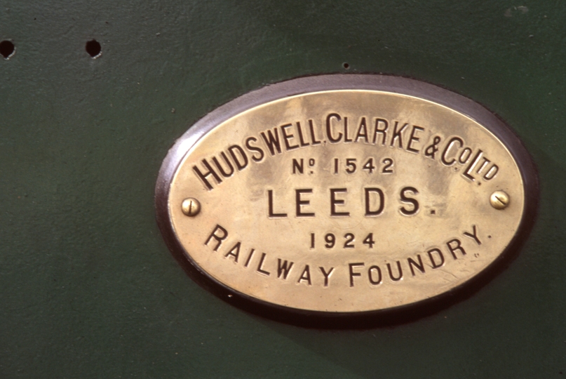 131765: Oamaru Steam Railway Hudswell Clarke Maker's Plate 1542-1924 on B 10