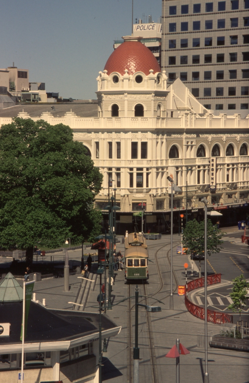 131811: Christchurch Tramway Cathedral Square (Christchurch No 152), Trailer 115