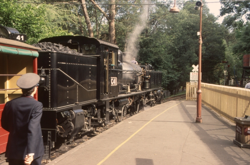 131901: Lakeside 'Fielder Flyer' to Gembrook G 42