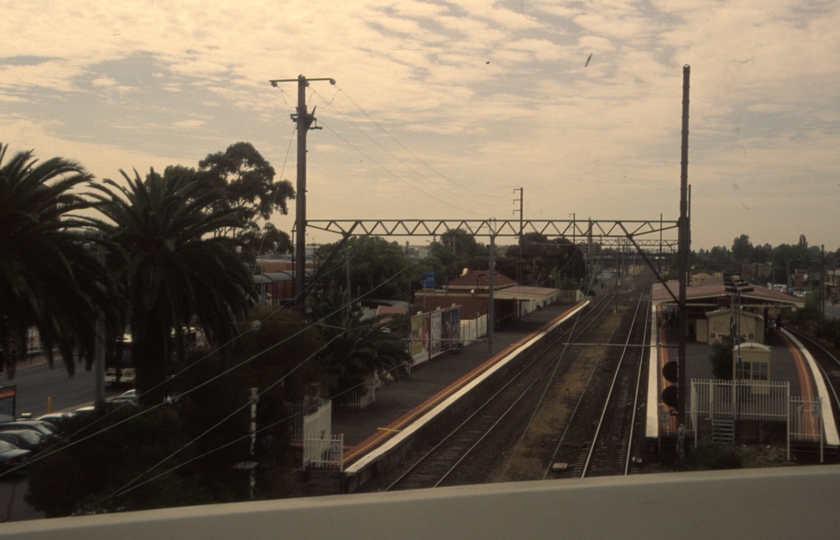 131923: Oakleigh looking towards Dandenong from Warrigal Road Overpass