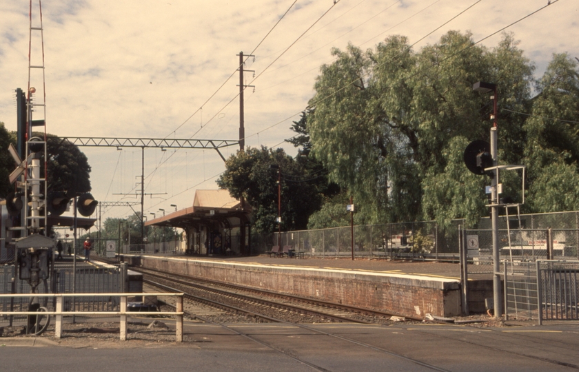131924: Mentone looking towards Frankston