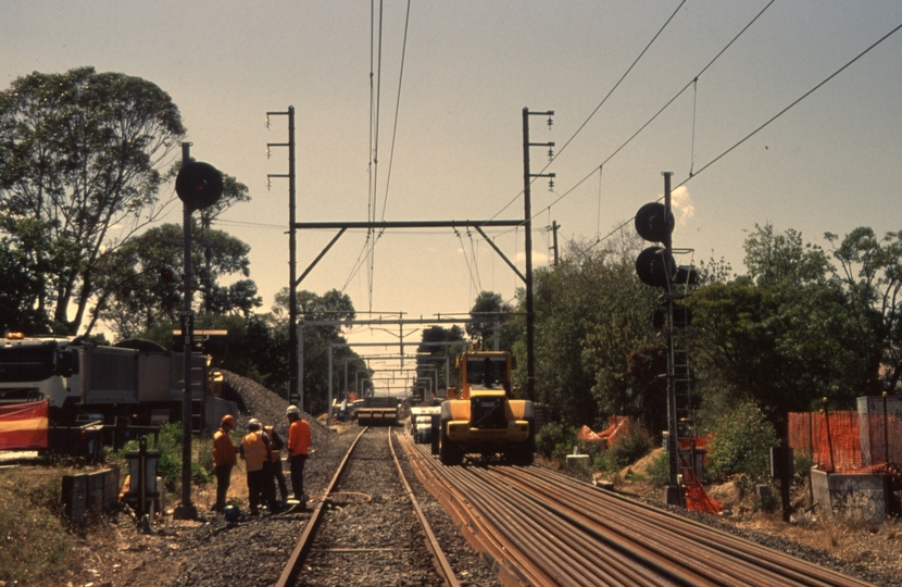131949: William Street Pedestrian Crossing looking towards Laburnum