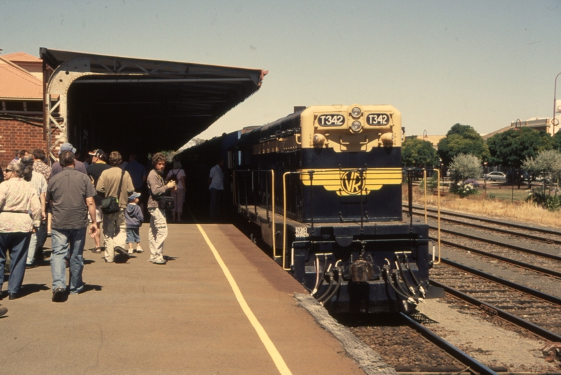 131959: Seymour Steamrail Special to Tocumwal T 342